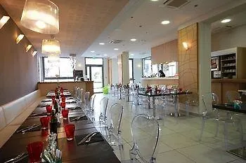 Esatitude Hotel Nice