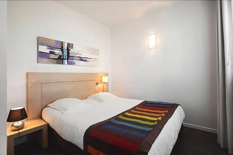 Esatitude Hotel Nicea