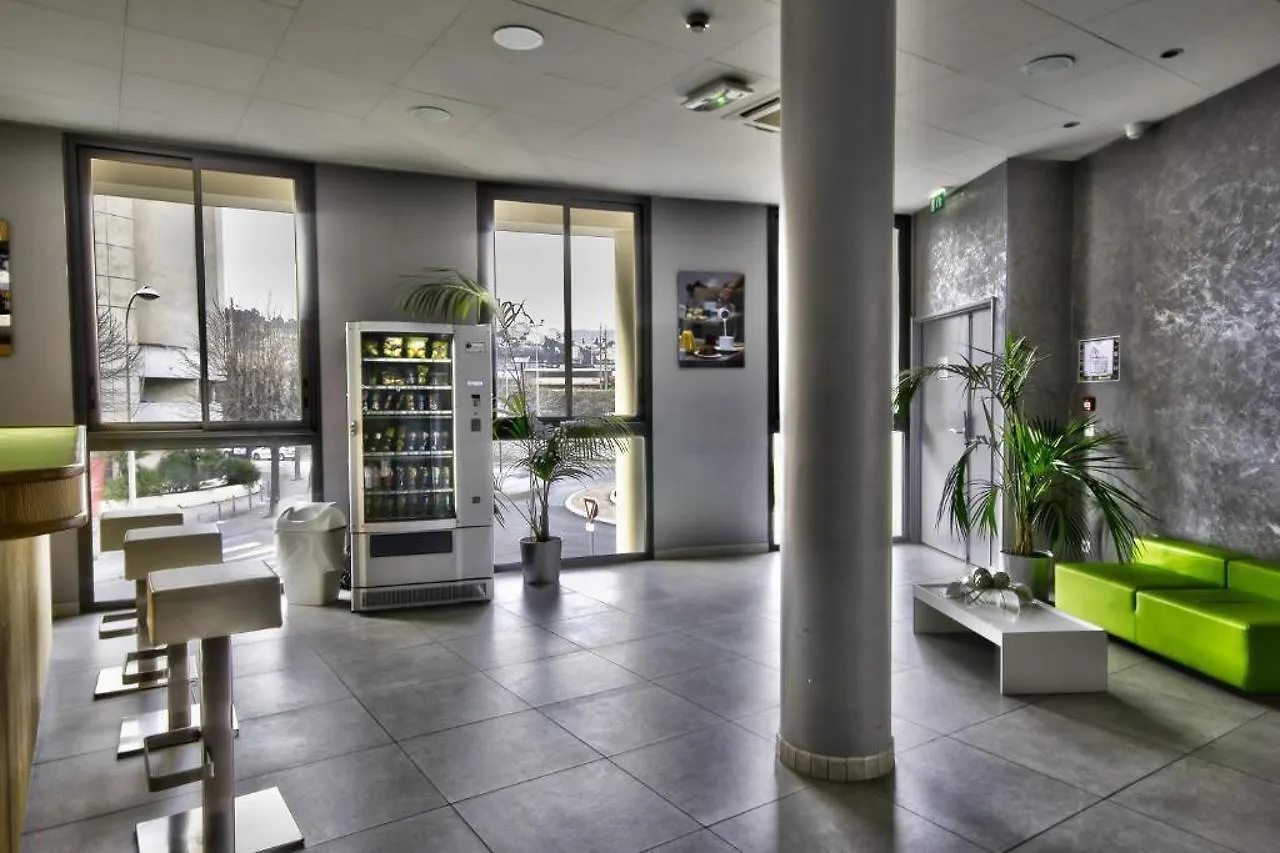 Esatitude Hotel Nicea